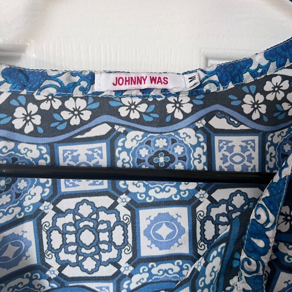 Johnny Was Frame Tunic 100% Silk Size Medium Long Tabbed Sleeves Multi Color - Picture 3 of 4